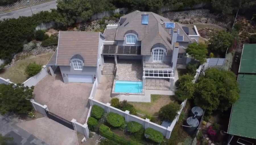 5 Bedroom Property for Sale in Sedgefield Central Western Cape